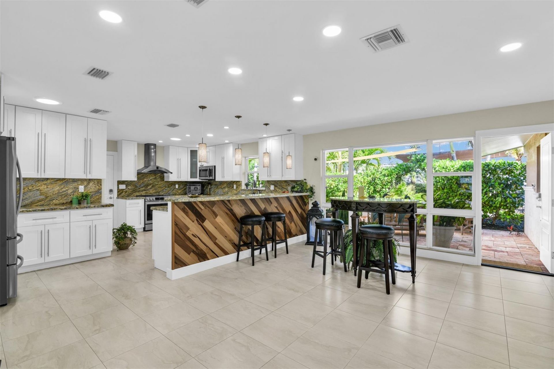 1616 SE 4th Street, Deerfield Beach, FL 33441 Photo