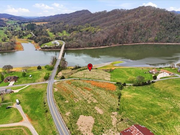 101 Riverfront Drive, Rogersville, TN 37857