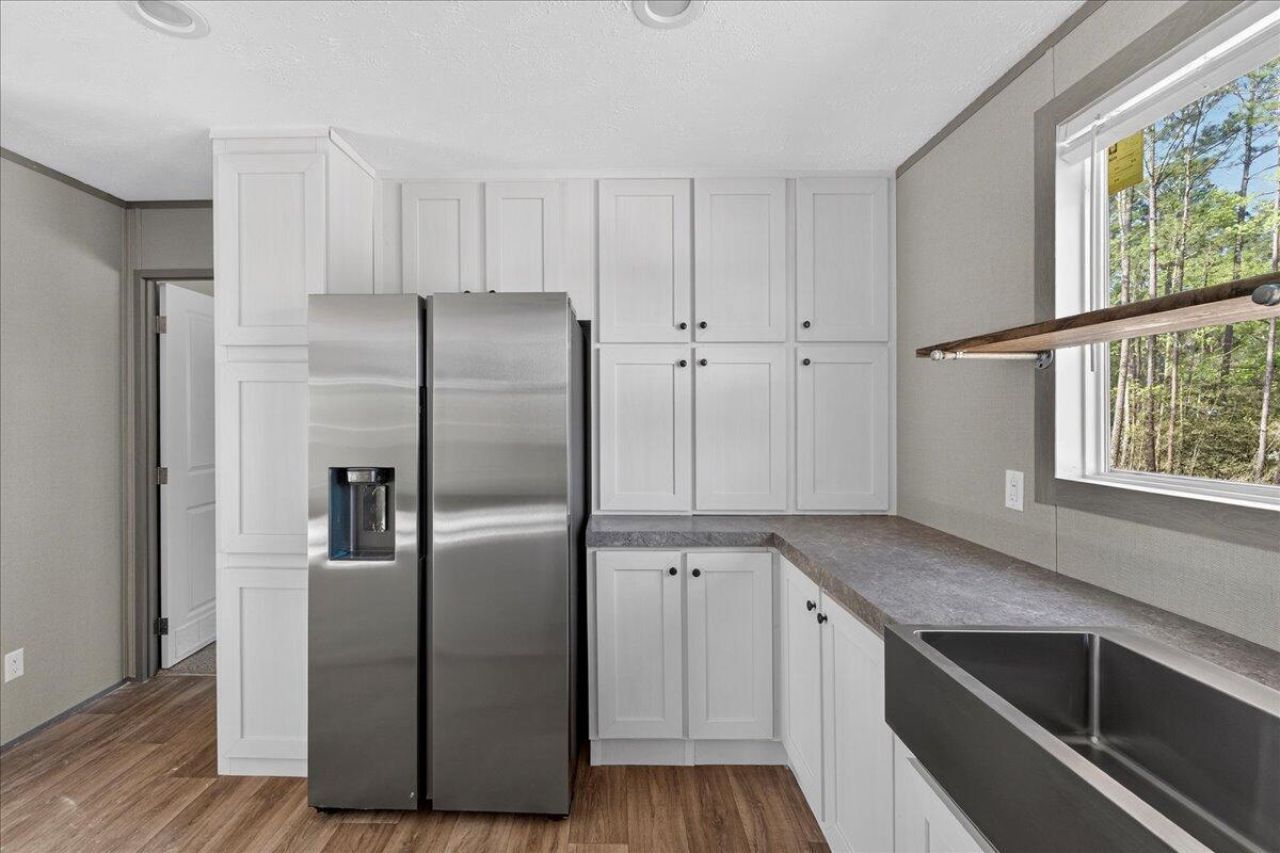 2652 Burlington Road Photo 11