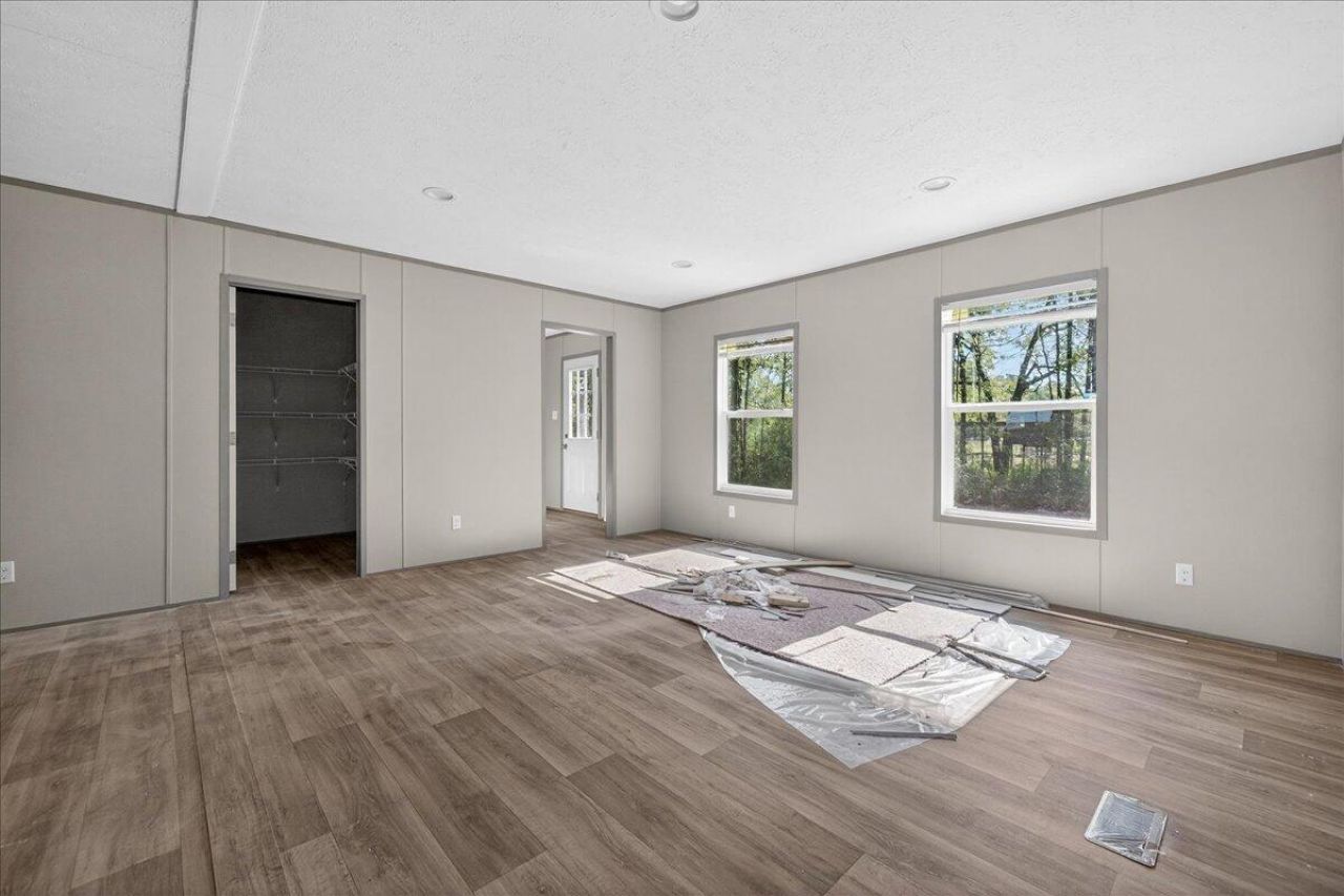 2652 Burlington Road Photo 13