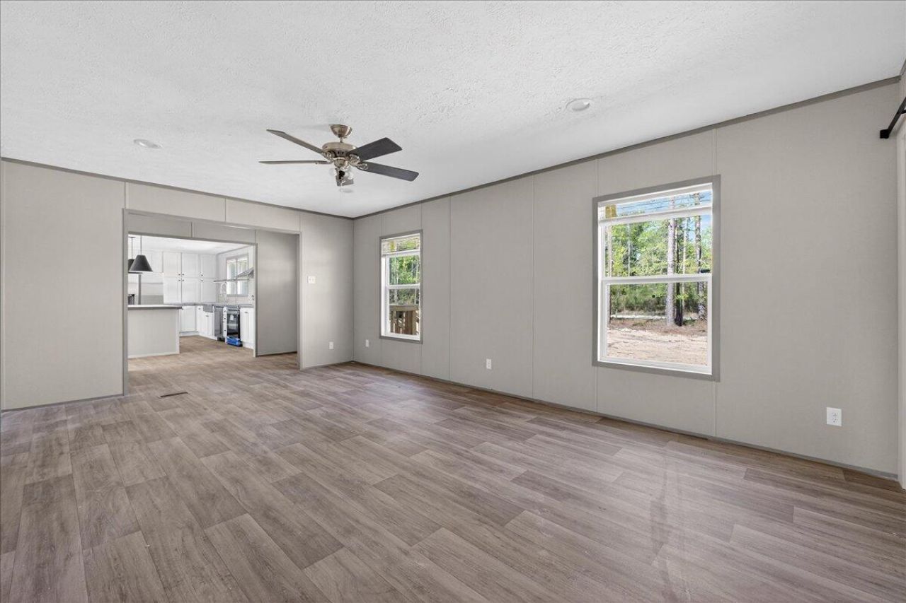 2652 Burlington Road Photo 18