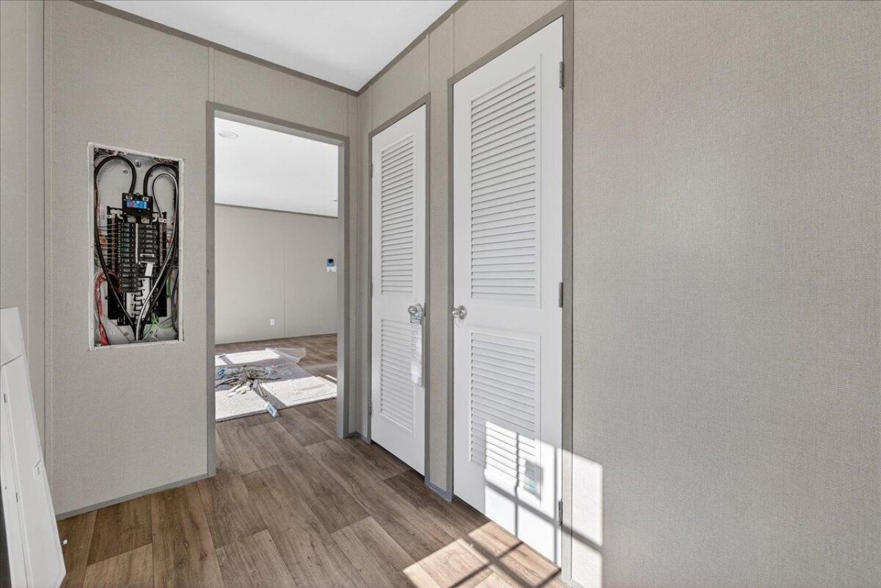 2652 Burlington Road Photo 23