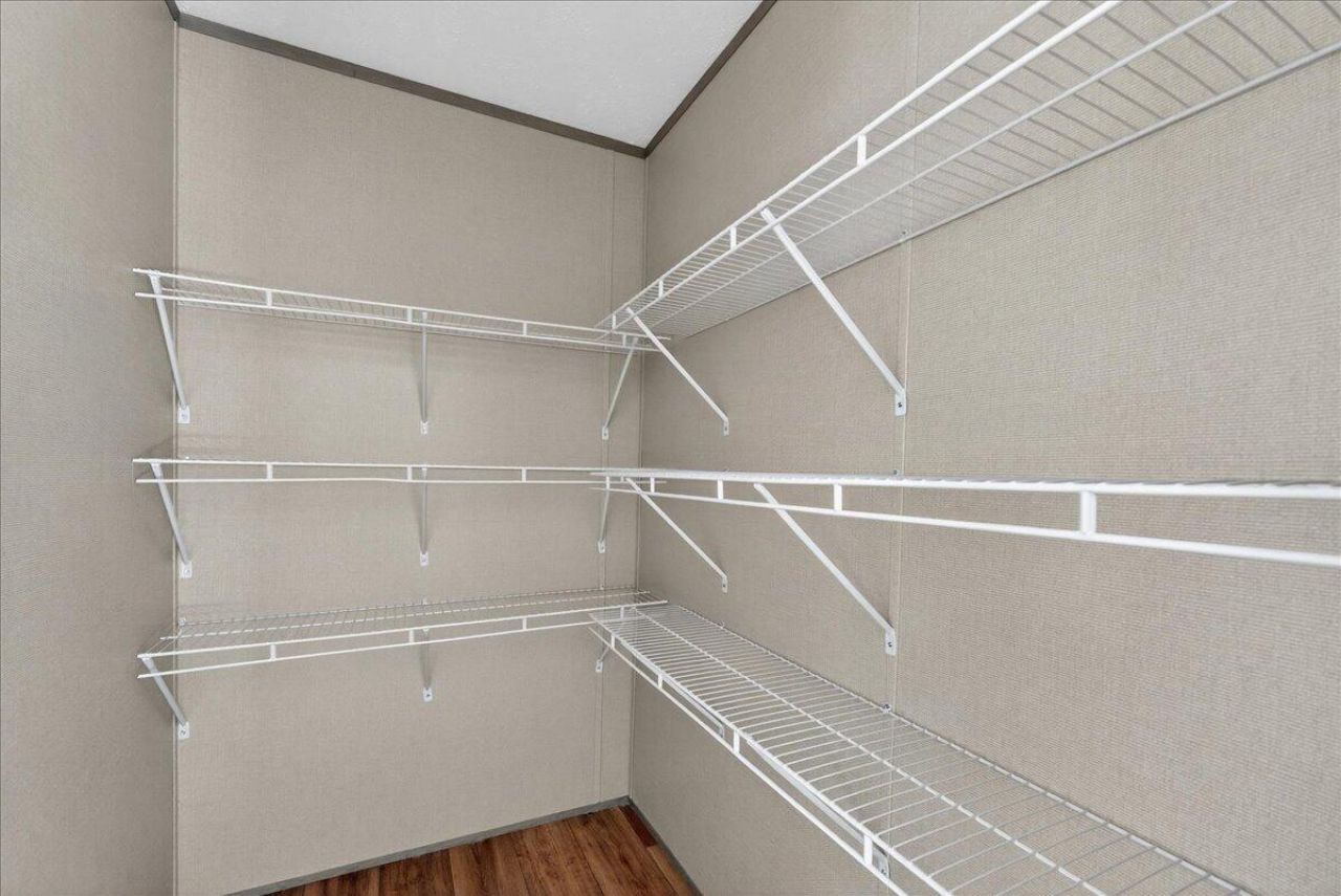 2652 Burlington Road Photo 24