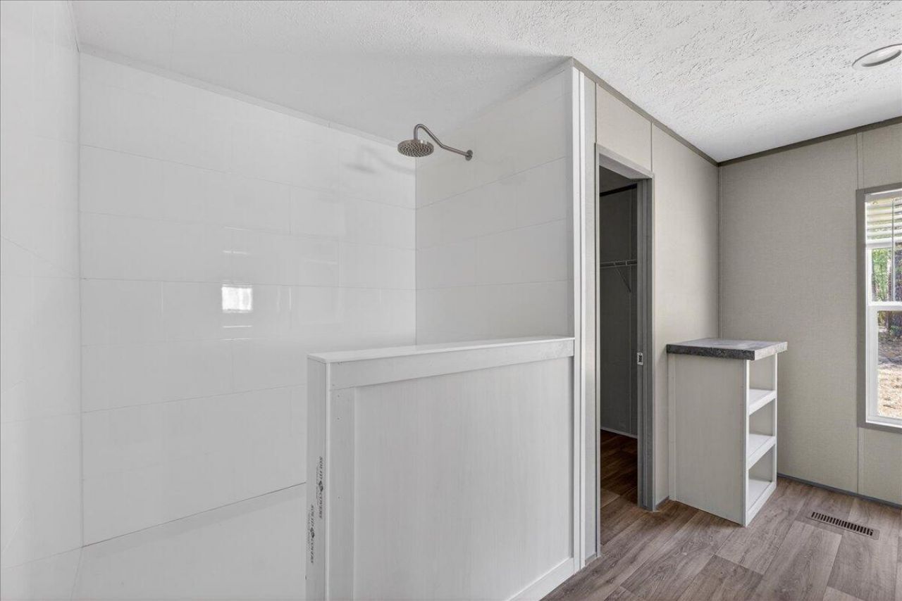 2652 Burlington Road Photo 30