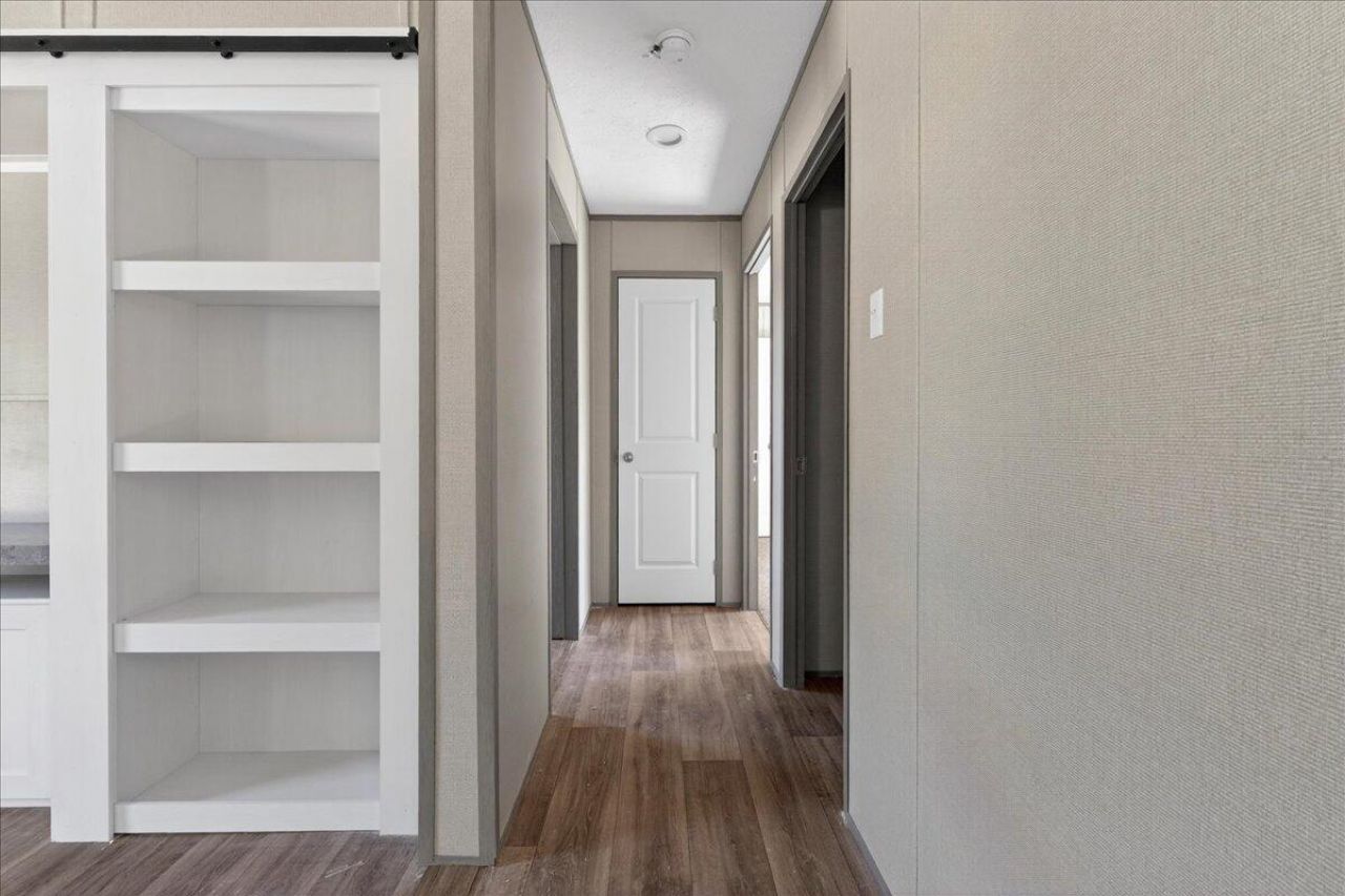 2652 Burlington Road Photo 36