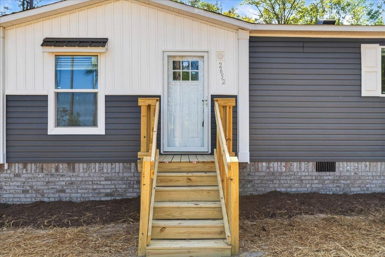 2652 Burlington Road Photo 5