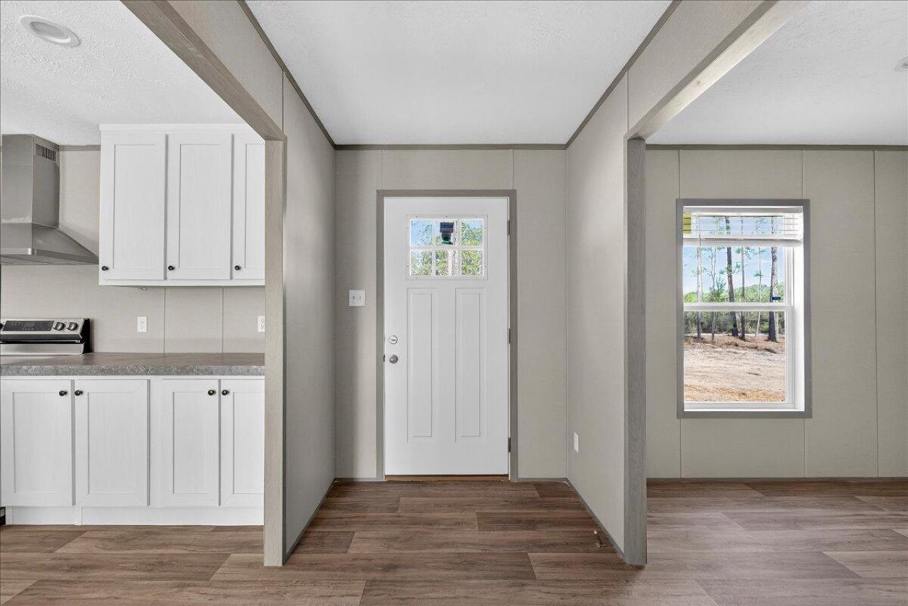 2652 Burlington Road Photo 7