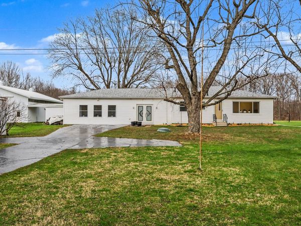 1771 Burton Road, Niles, MI 49120