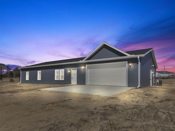 11351 Lakeshore Drive, Buckley, MI 49620