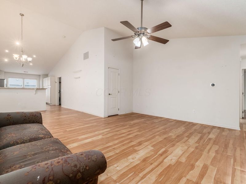 6013 Turnwood Drive, Unit 16, Westerville, OH 43081 Photo 10