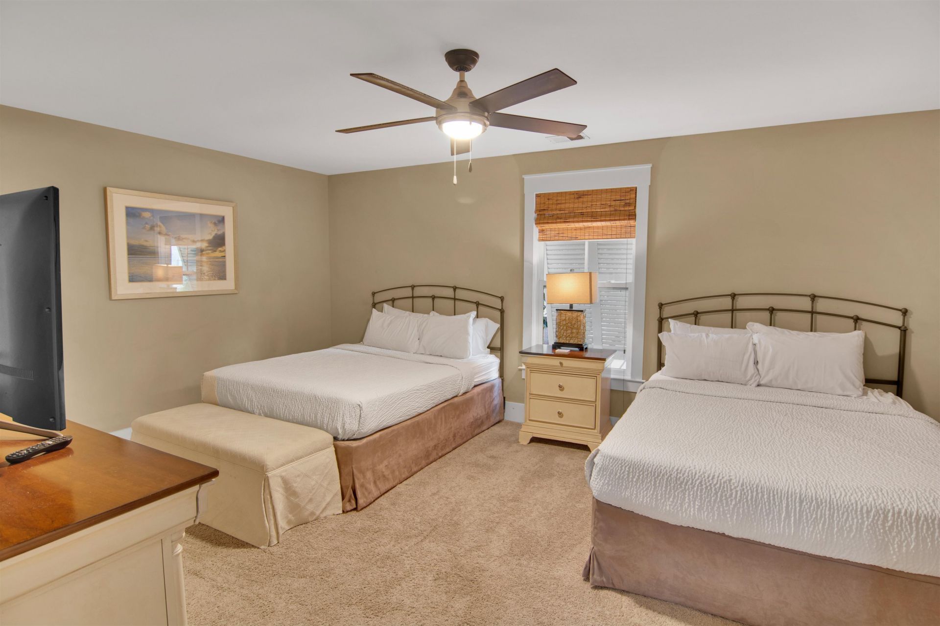 837 Madiera Dr.  Photo 5