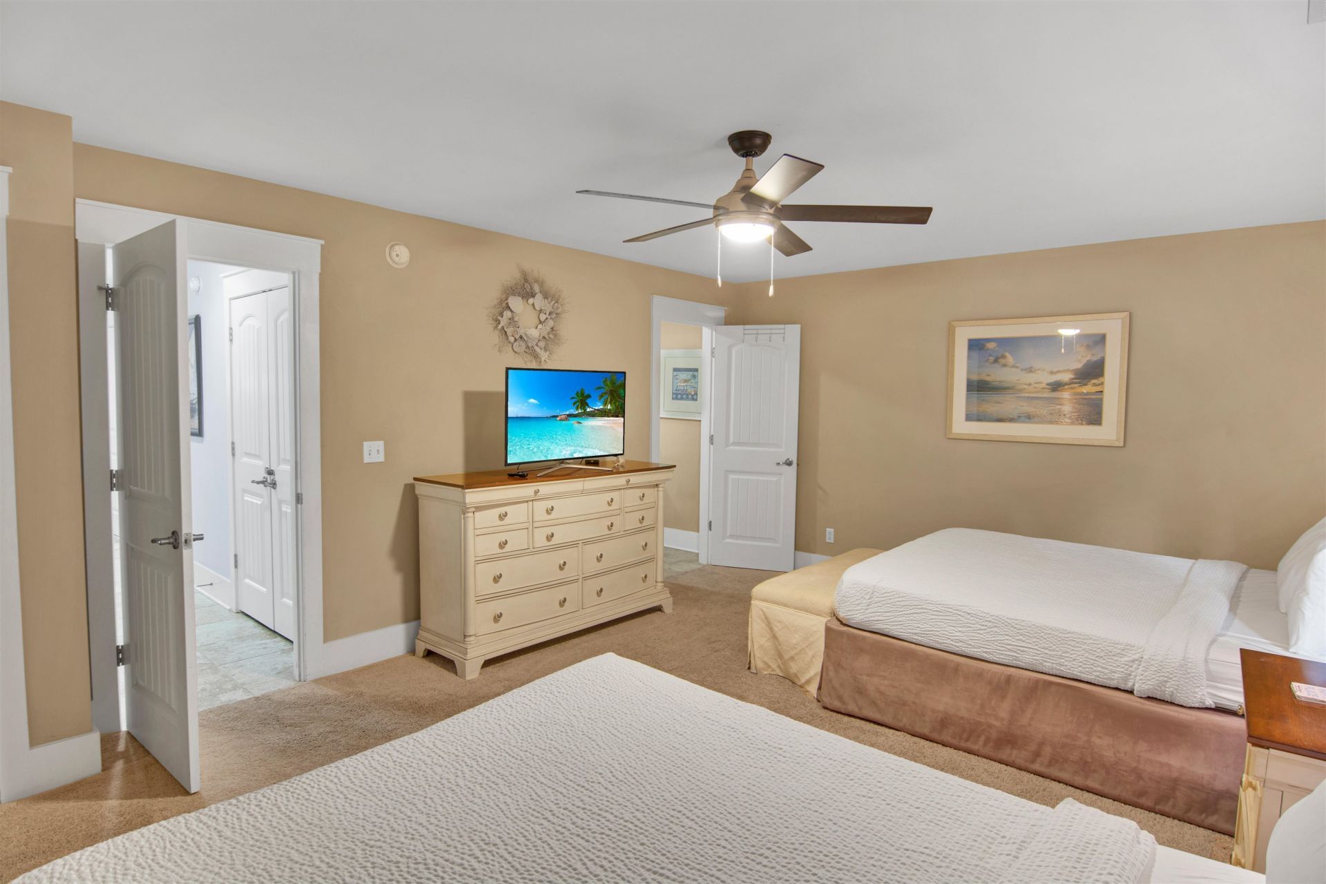 837 Madiera Dr.  Photo 7