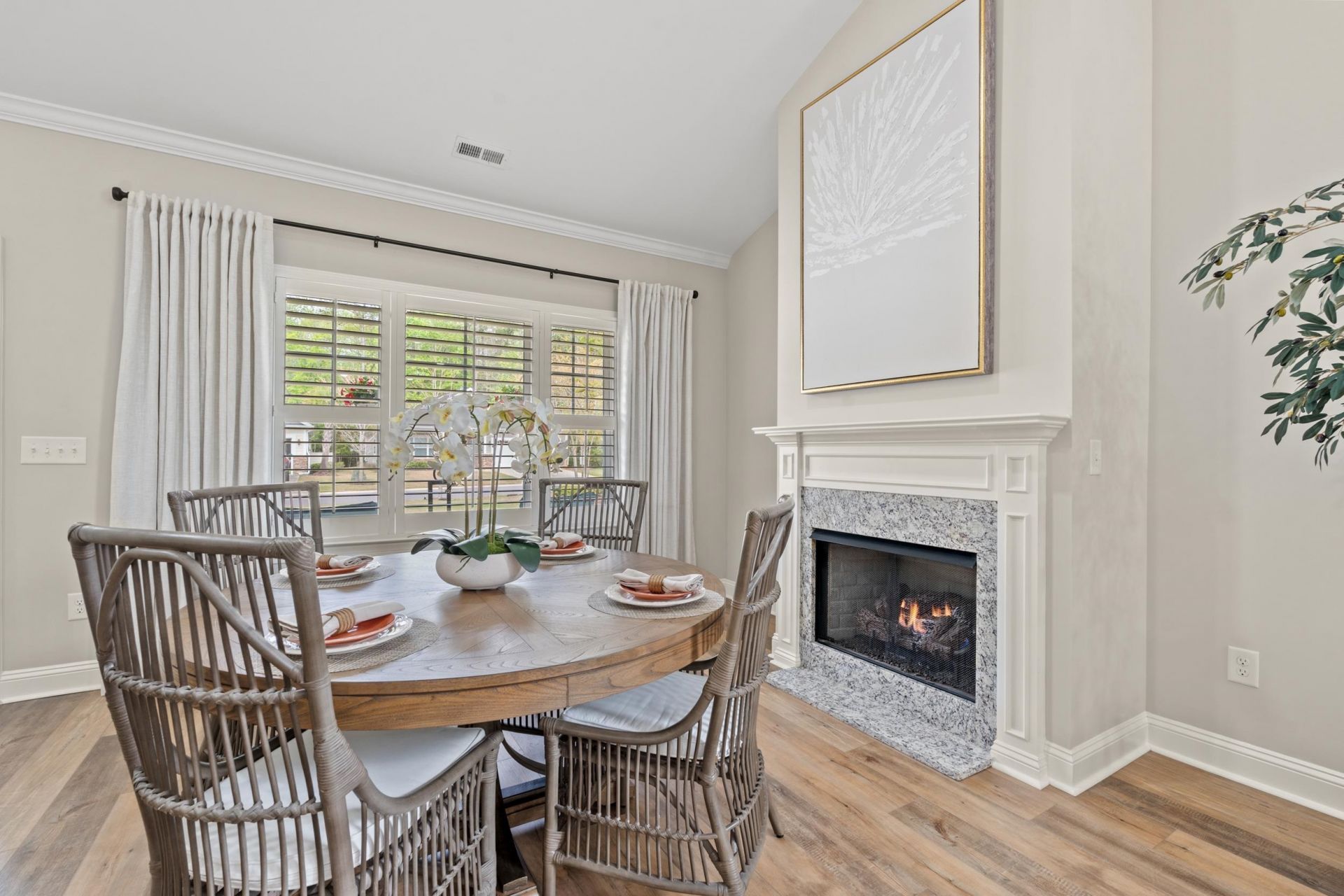 649 Elmwood Circle Photo 10