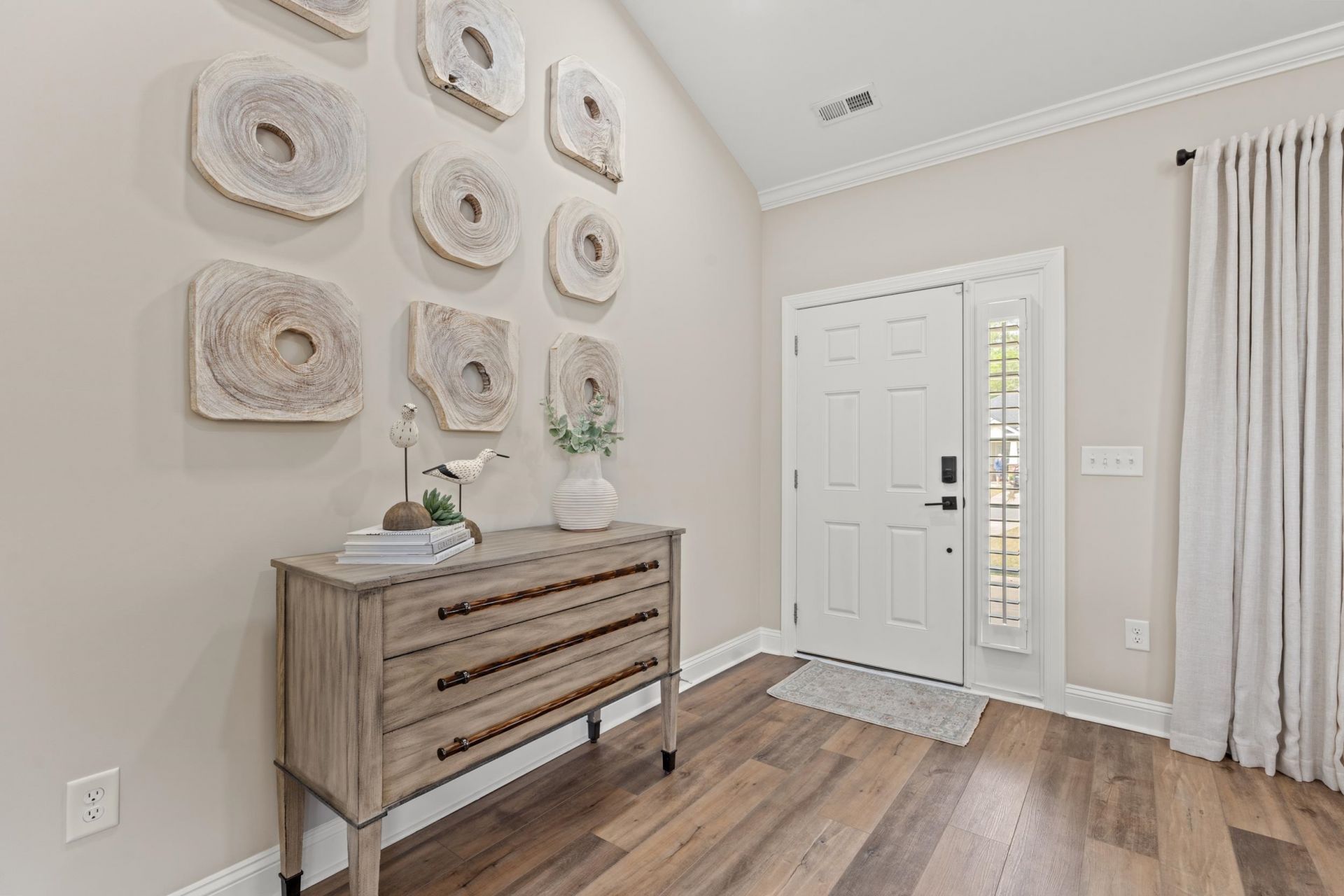 649 Elmwood Circle Photo 11