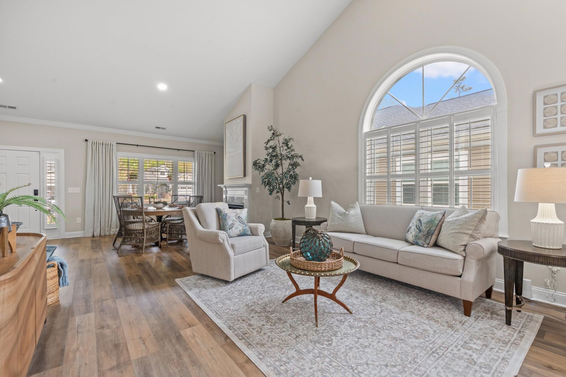 649 Elmwood Circle Photo 13