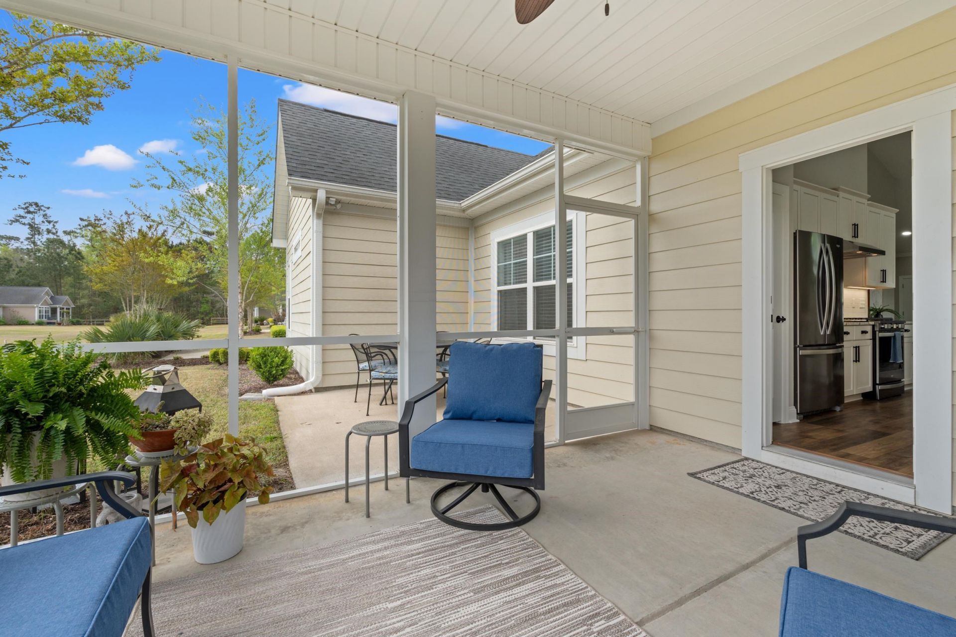 649 Elmwood Circle Photo 16