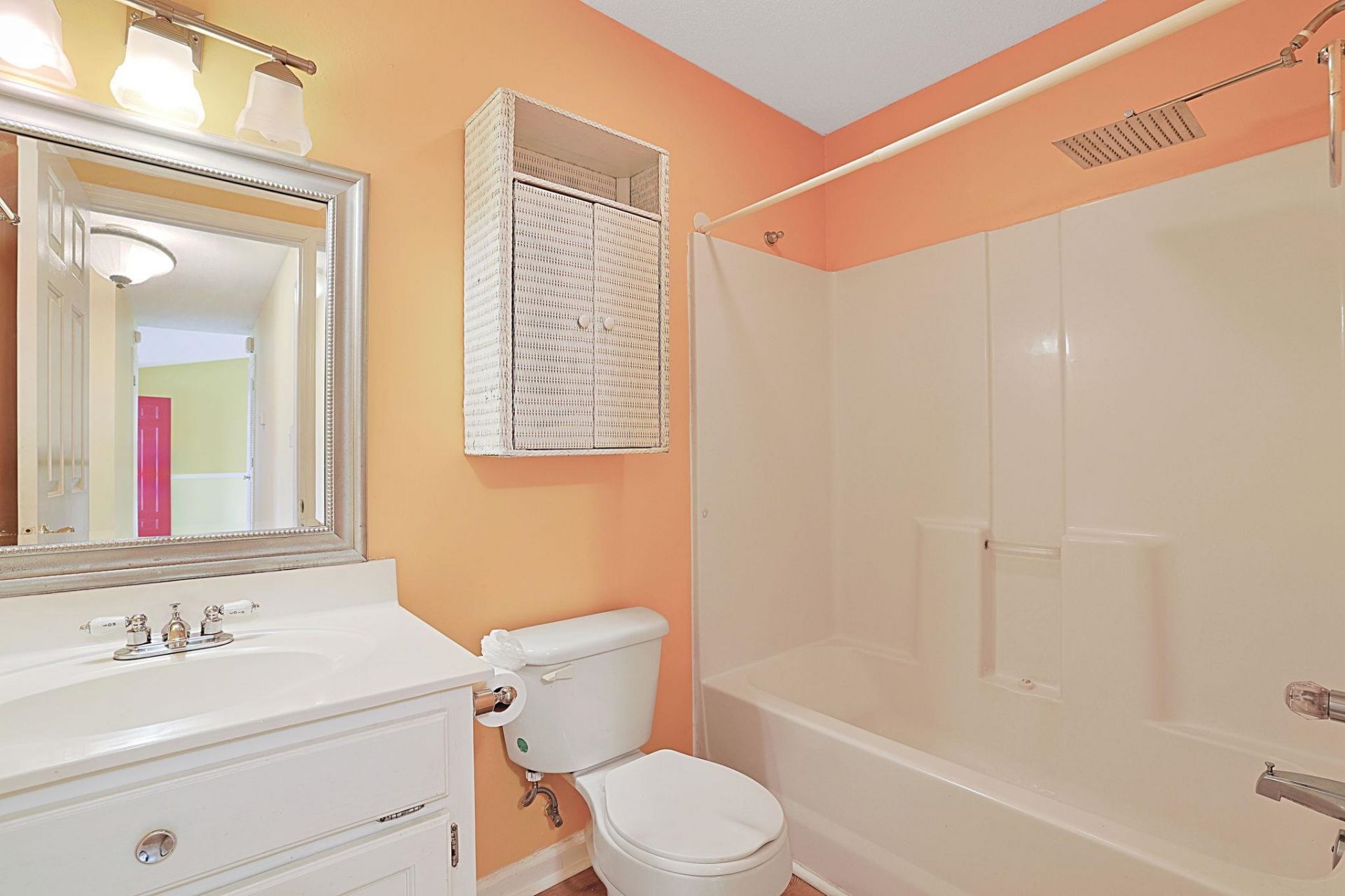 2552 Triumph Dr. Photo 21