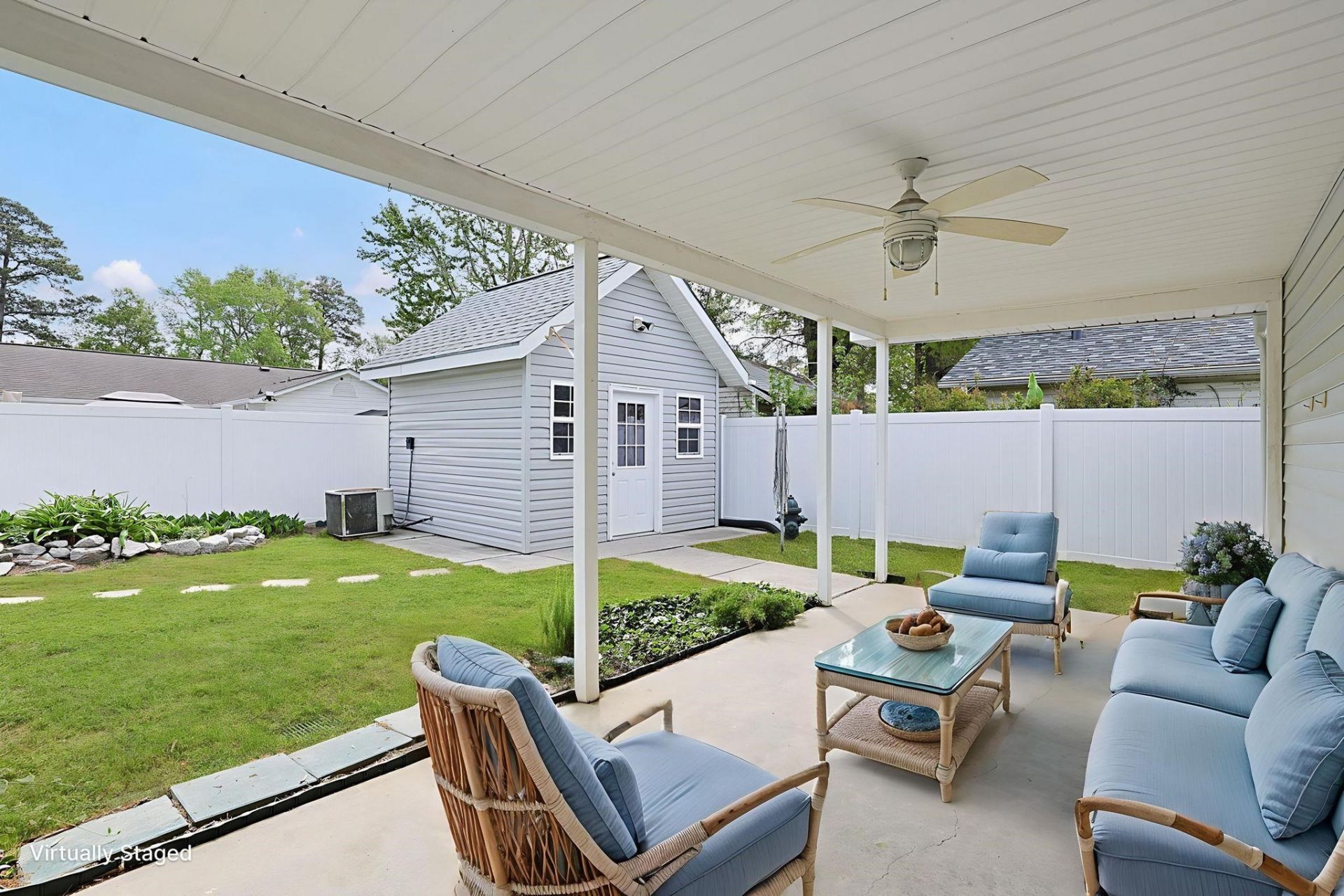 2552 Triumph Dr. Photo 26