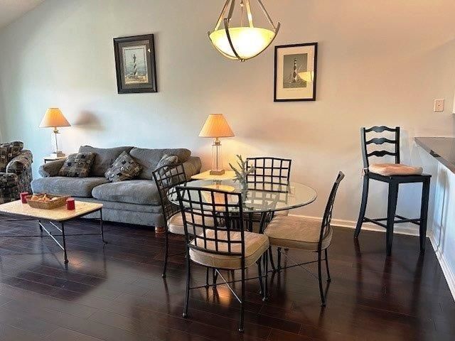 901 West Port Dr. Photo 4