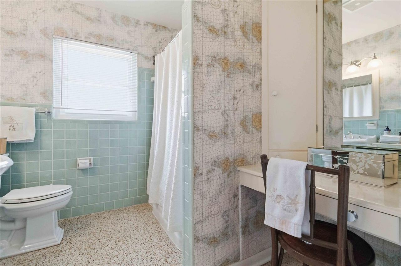 2068 Sunnyside Lane , Sarasota, FL 34239 Photo