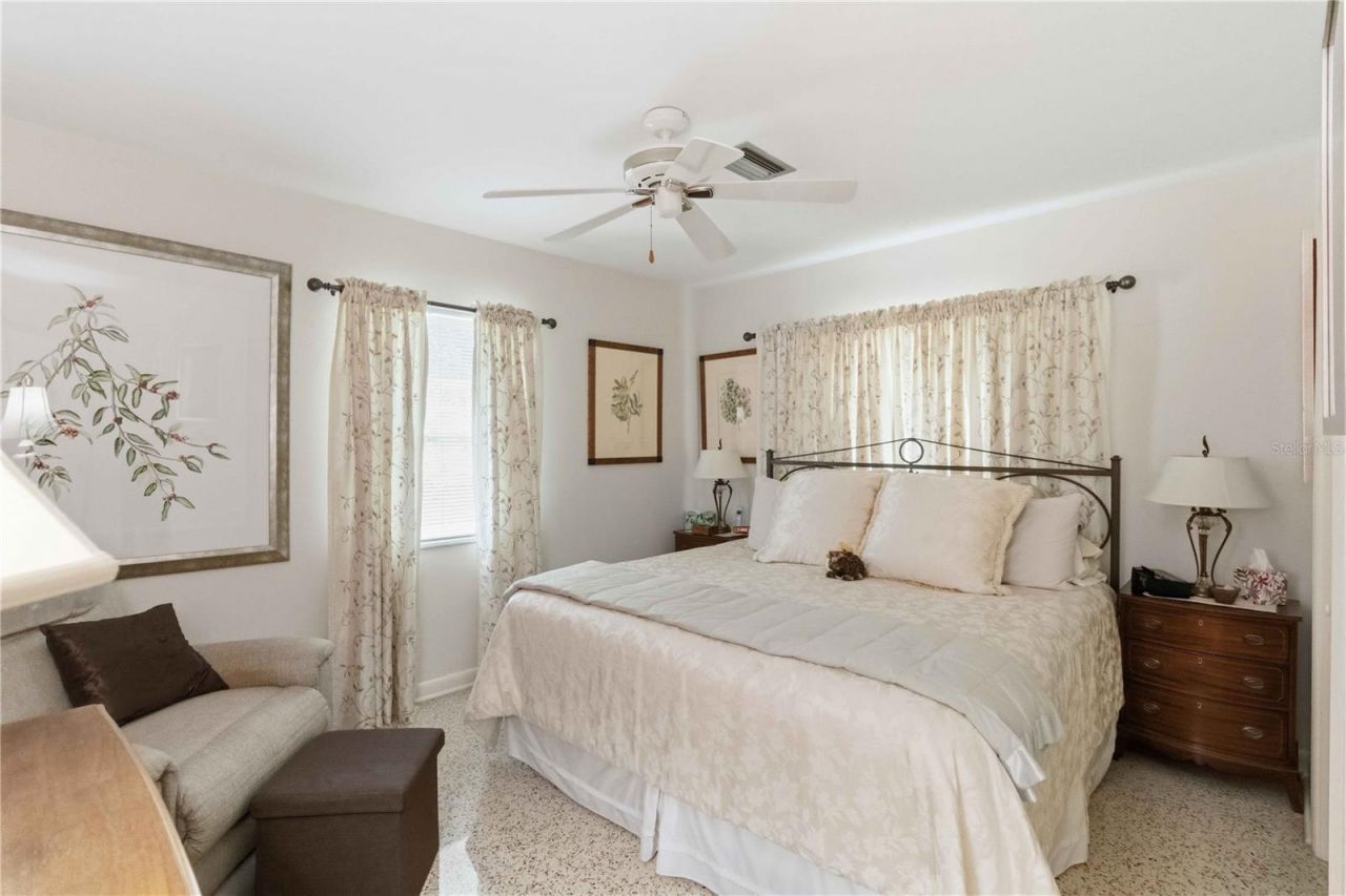 2068 Sunnyside Lane , Sarasota, FL 34239 Photo