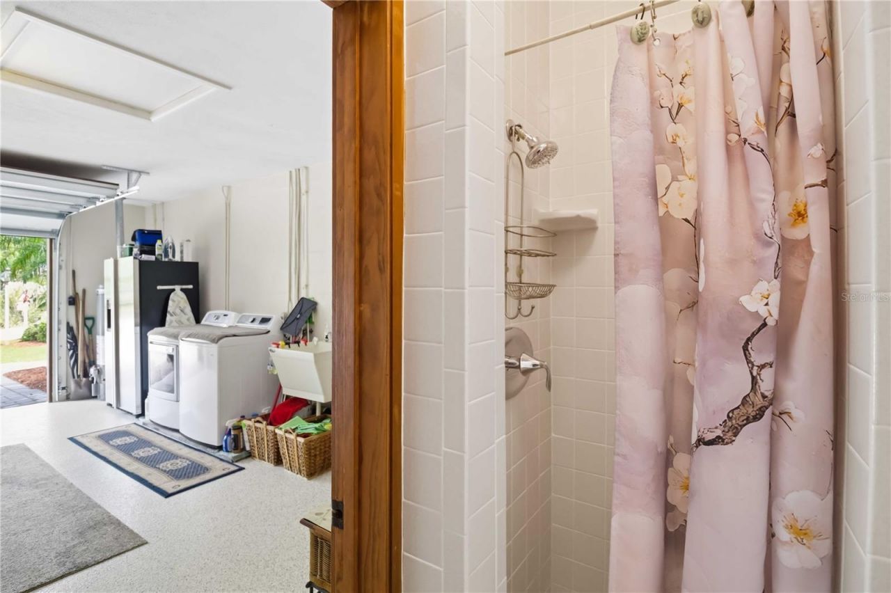 2068 Sunnyside Lane , Sarasota, FL 34239 Photo