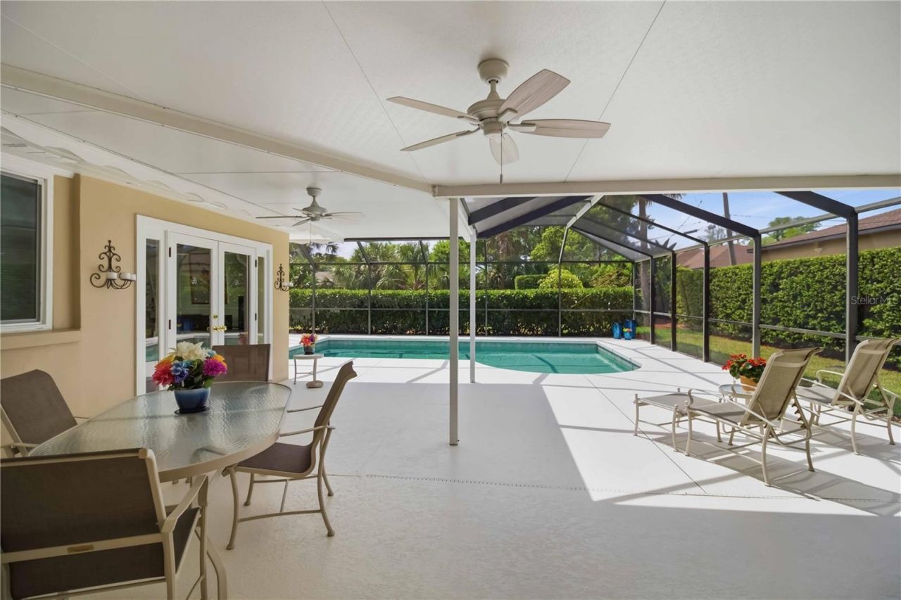 2068 Sunnyside Lane, Sarasota, FL 34239 Photo