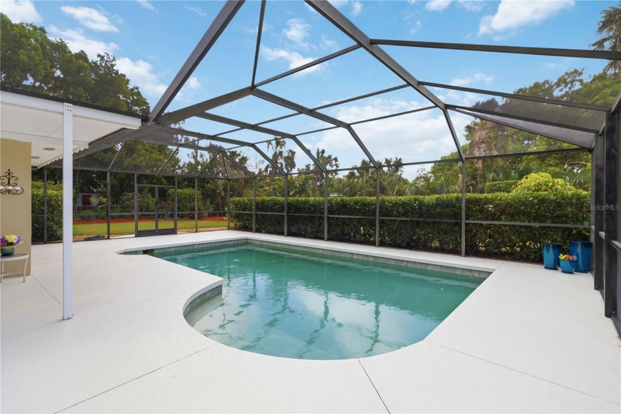 2068 Sunnyside Lane, Sarasota, FL 34239 Photo