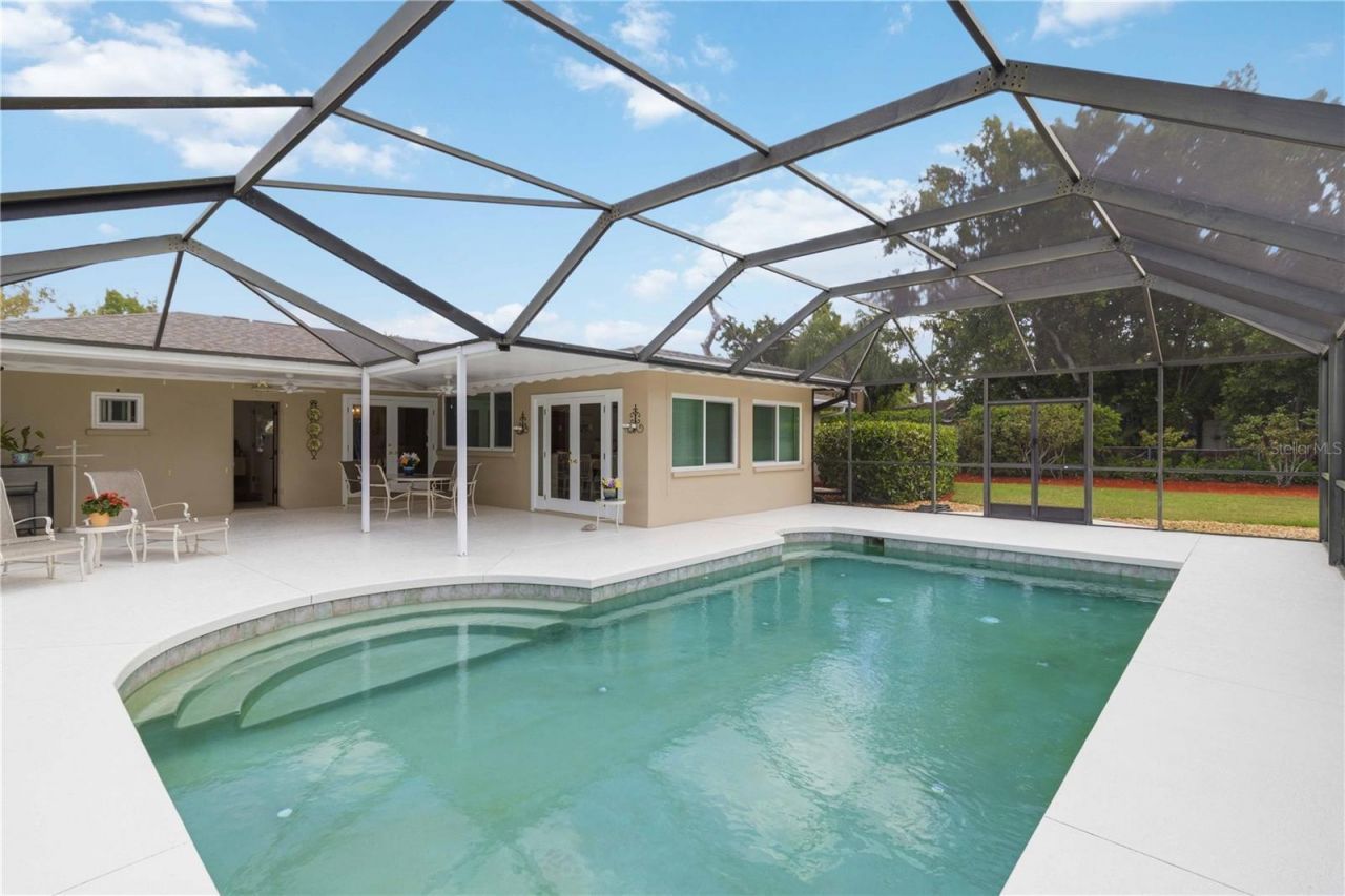 2068 Sunnyside Lane, Sarasota, FL 34239 Photo