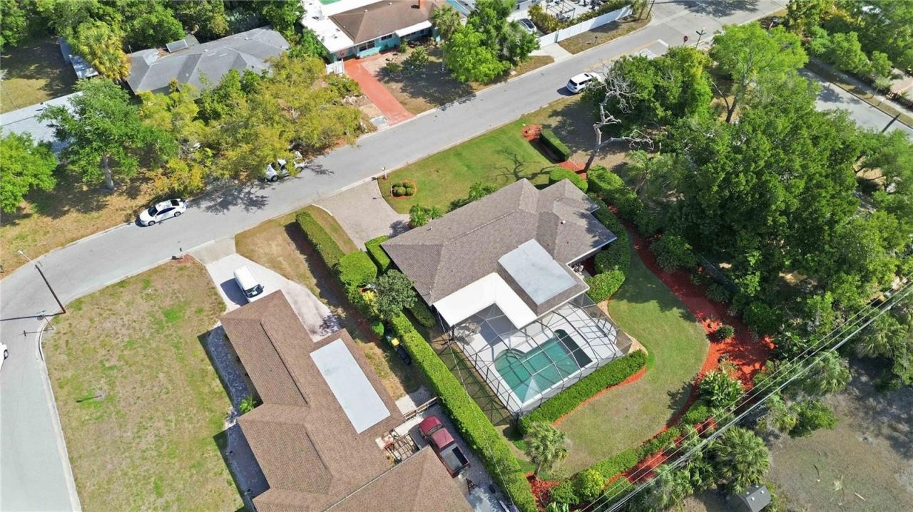 2068 Sunnyside Lane, Sarasota, FL 34239 Photo