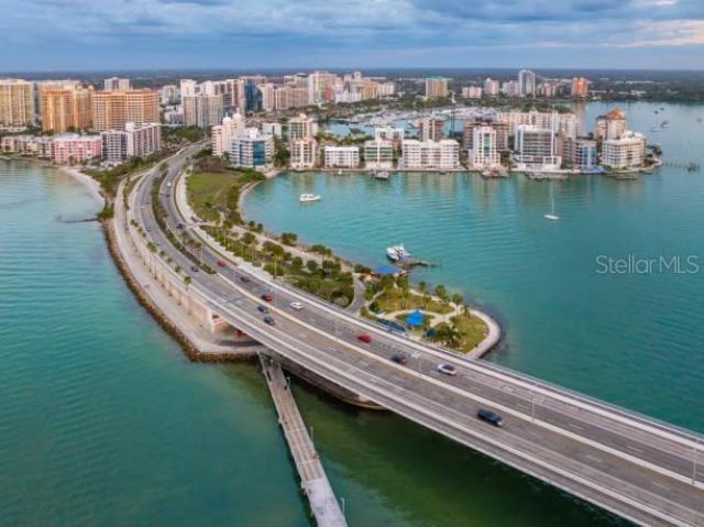 2068 Sunnyside Lane, Sarasota, FL 34239 Photo