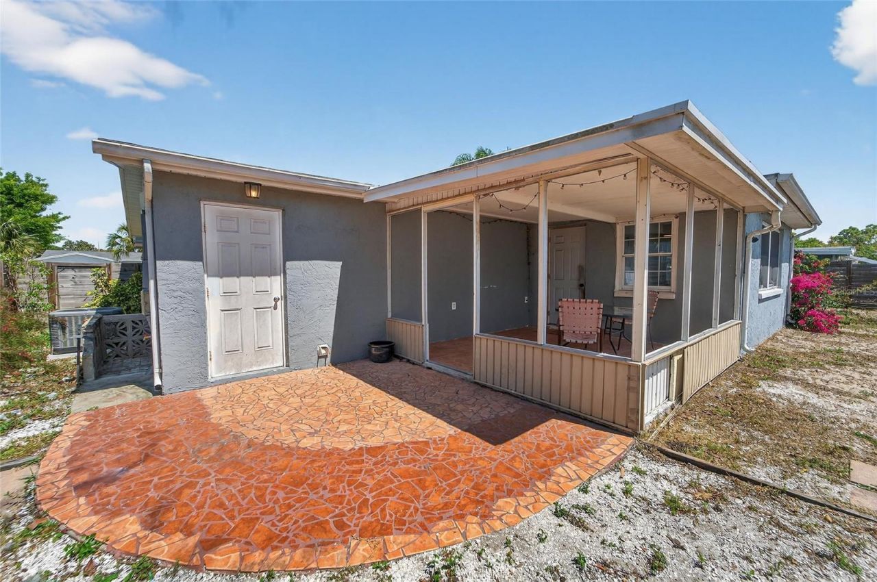 5300 Falcon Drive, Holiday, FL 34690 Photo
