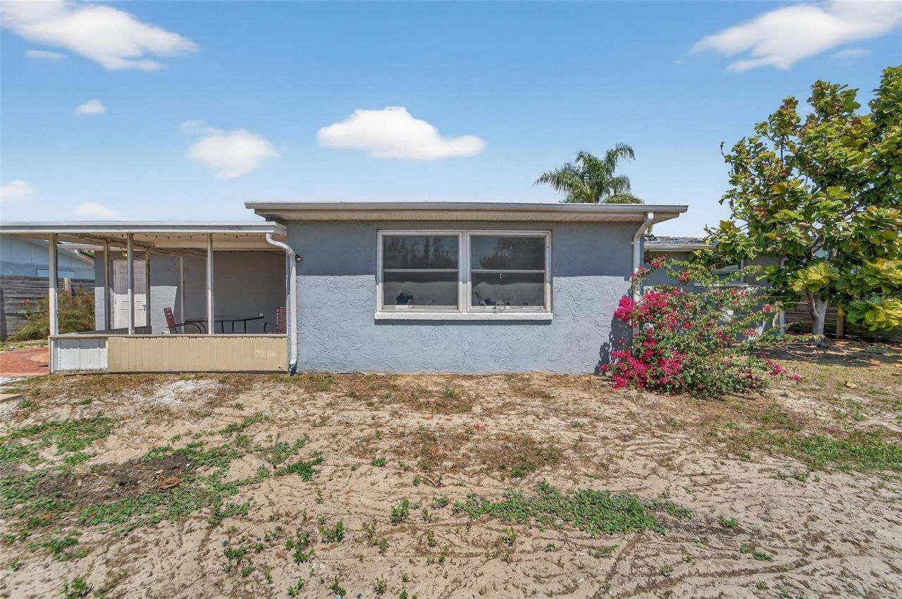 5300 Falcon Drive, Holiday, FL 34690 Photo