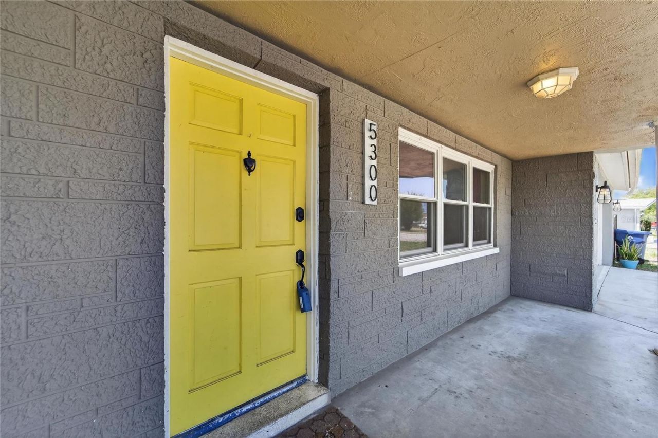 5300 Falcon Drive, Holiday, FL 34690 Photo