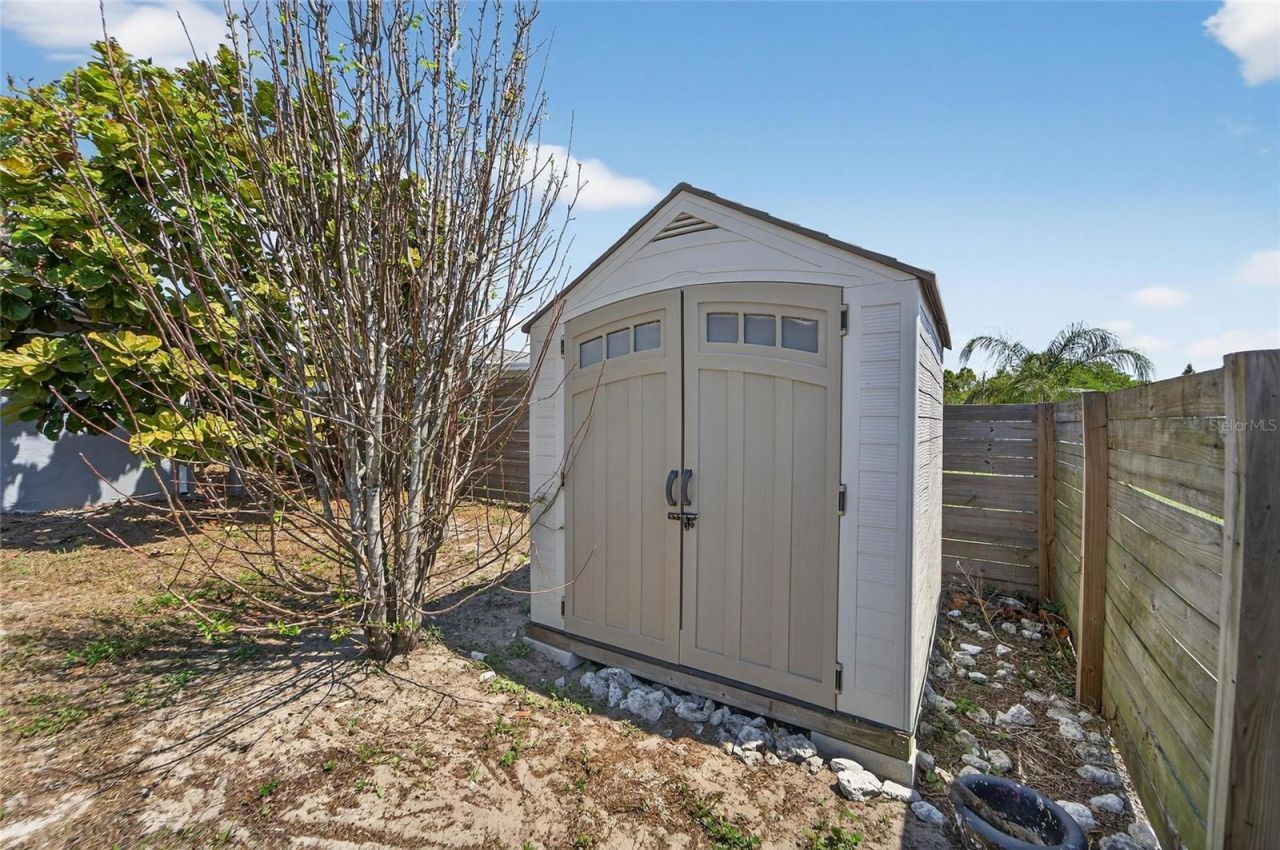 5300 Falcon Drive, Holiday, FL 34690 Photo