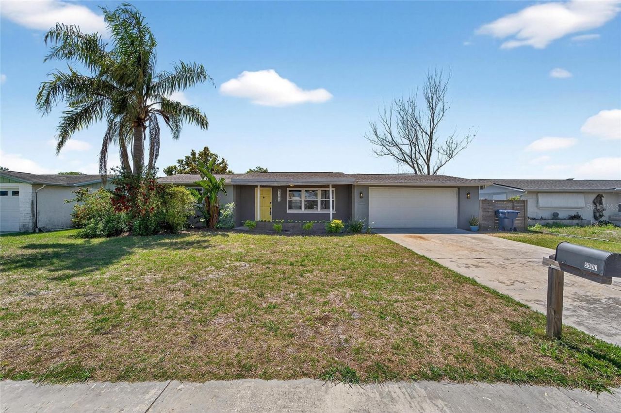5300 Falcon Drive, Holiday, FL 34690 Photo