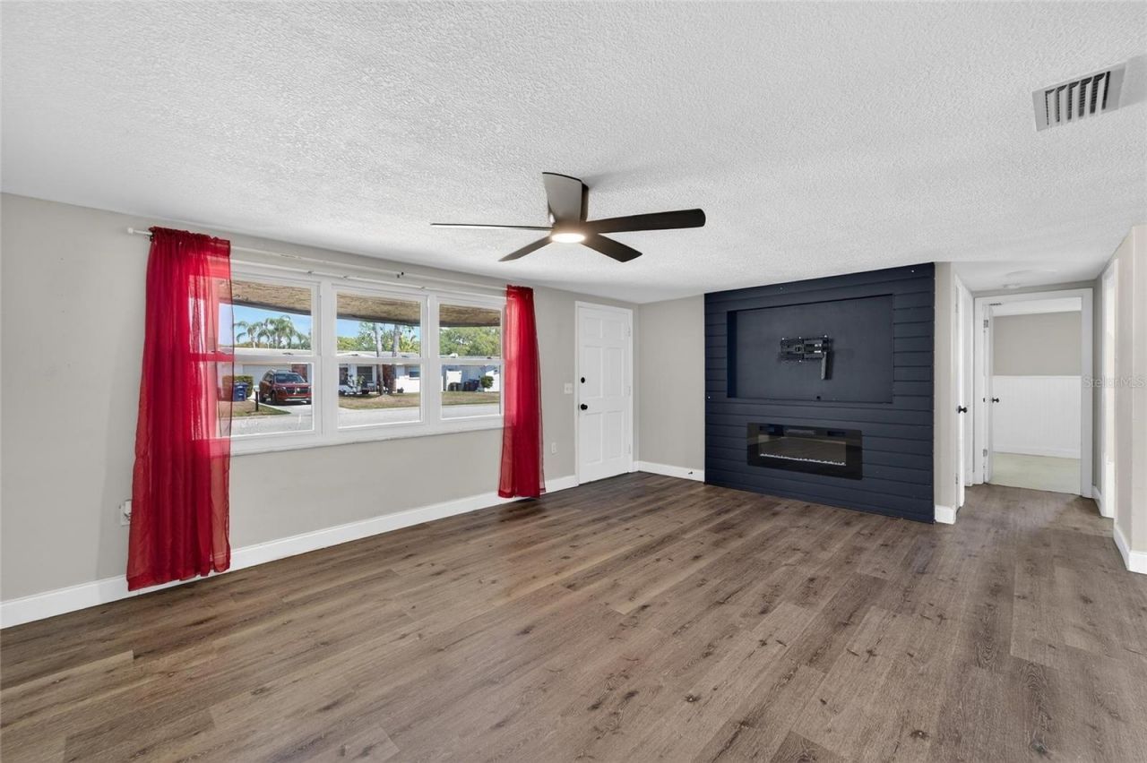 5300 Falcon Drive, Holiday, FL 34690 Photo