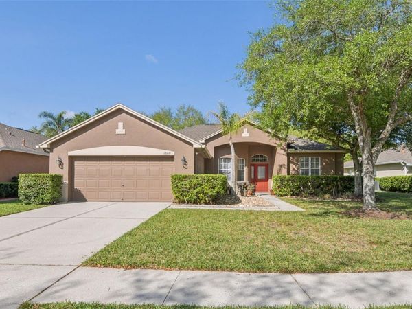 18108 KENNESAW COURT , TAMPA, FL 33647