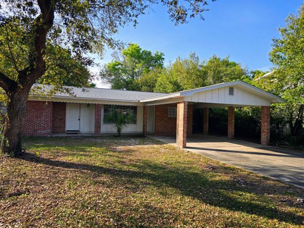 1004 Middle Drive, Fort Walton Beach, FL 32547