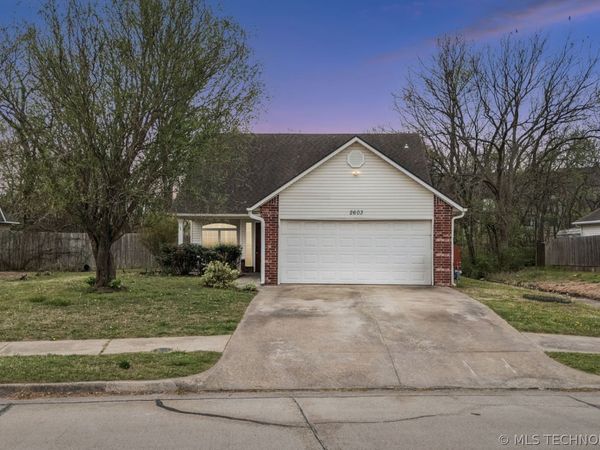 2603 SW Wolf Run Drive , Claremore, OK 74019