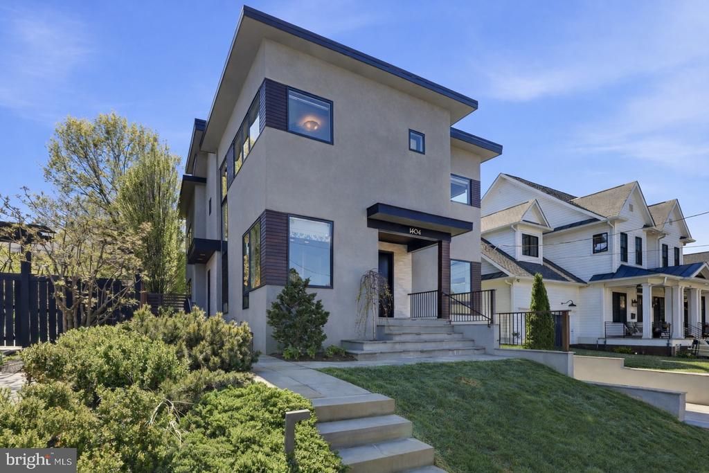 1404 N Herndon Street, Arlington, VA 22201 Main Photo