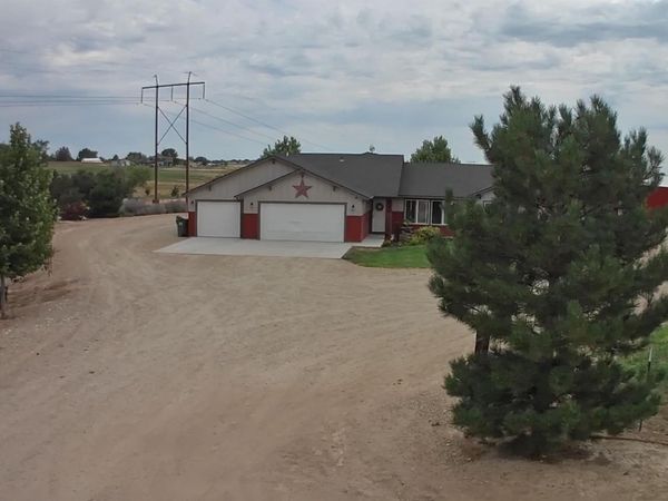 17571 Goodson Rd, Caldwell, ID 83607