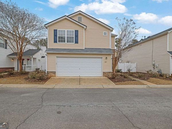 423 W Oaks Trail, Woodstock, GA 30188
