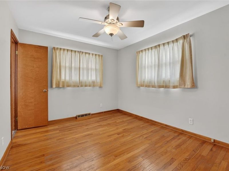 6010 Virginia Avenue , Parma, OH 44130 Photo 12