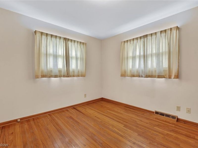 6010 Virginia Avenue , Parma, OH 44130 Photo 18