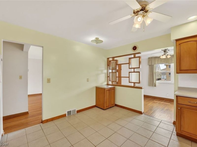 6010 Virginia Avenue , Parma, OH 44130 Photo 6