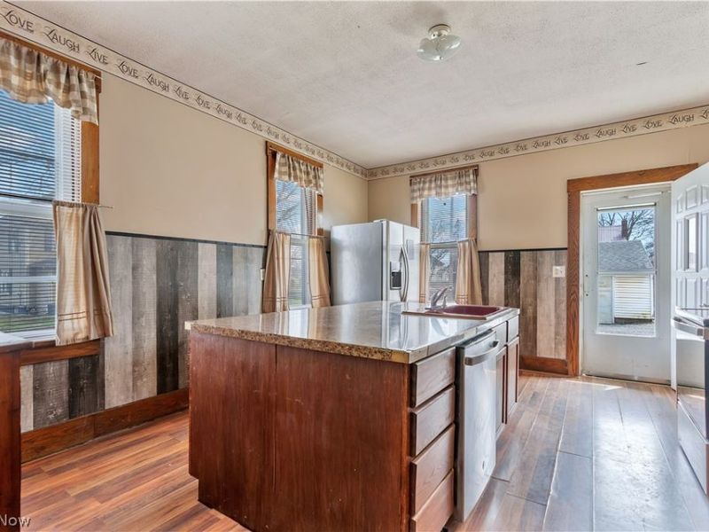 12020 Easton Street NE, Alliance, OH 44601 Photo 16