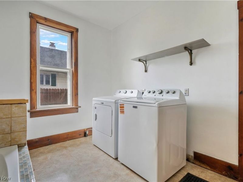 12020 Easton Street NE, Alliance, OH 44601 Photo 22