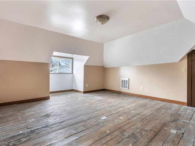 12020 Easton Street NE, Alliance, OH 44601 Photo 27