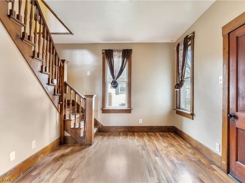 12020 Easton Street NE, Alliance, OH 44601 Photo 8